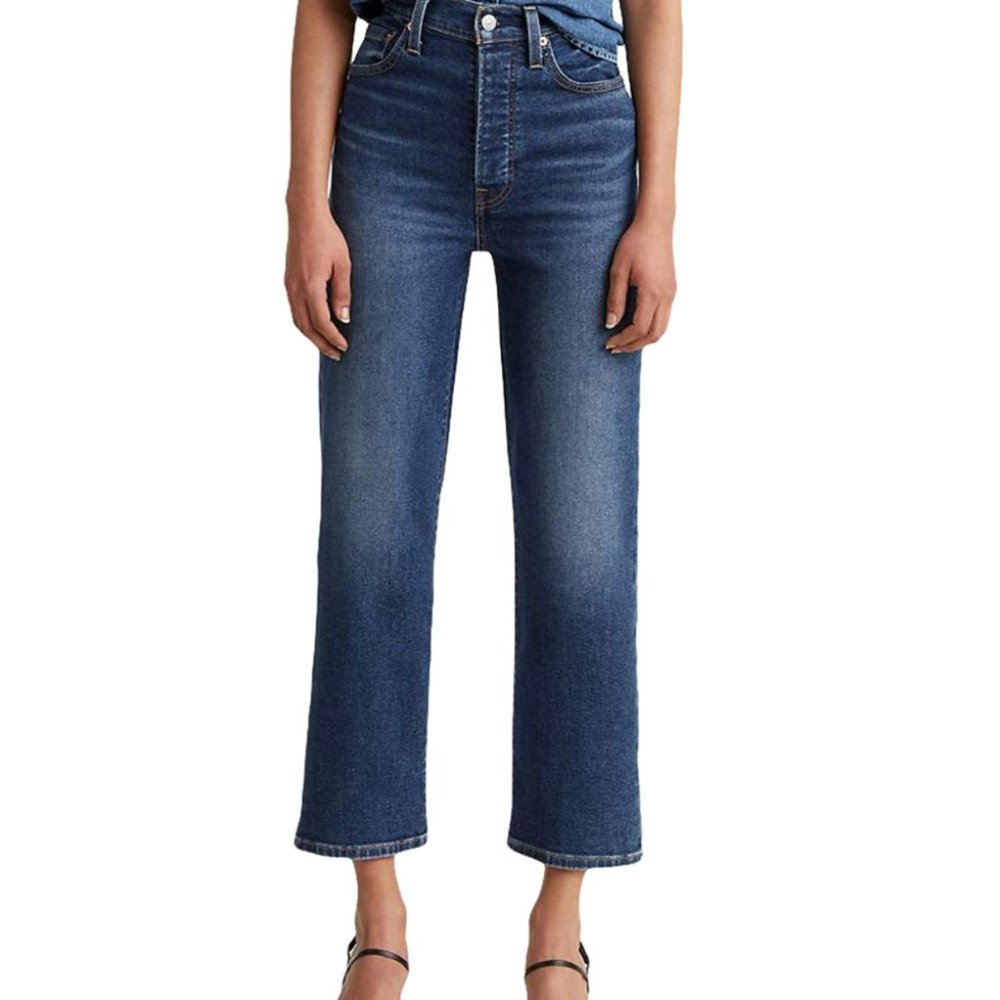 26 Levi's Women's Ribcage Straight Jeans - Dark Blue Wash